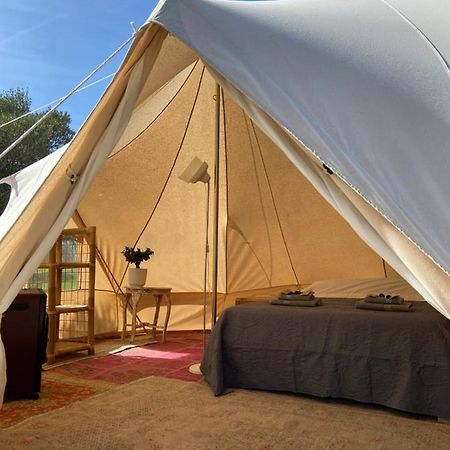 Paraiso Bell Tent Tortosa Eksteriør bilde