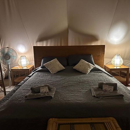 Paraiso Bell Tent Tortosa Eksteriør bilde