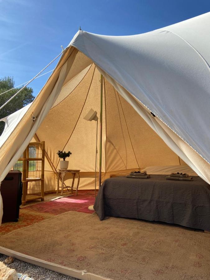Paraiso Bell Tent Tortosa Eksteriør bilde